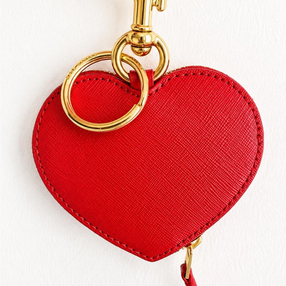 Marc Jacobs Red Heart-Shaped Key & Coin Holder with Gold Logo - Picture 2 of 4